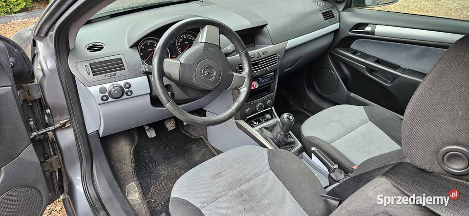 Opel astra gtc 180 manualna Tenczynek