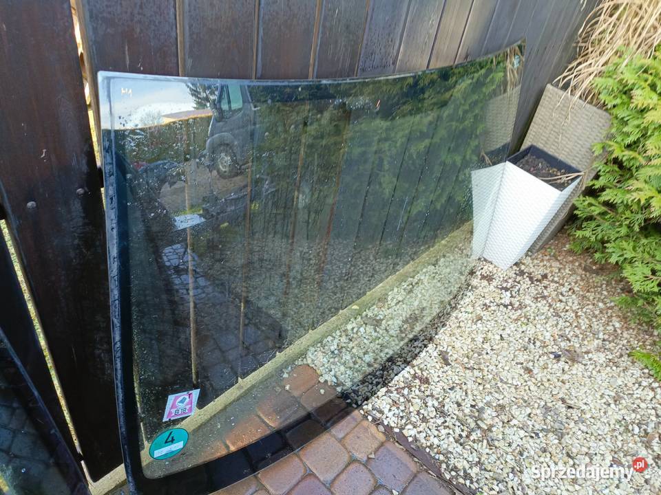 Hyundai H1 2010r szyba przód czołowa Złoczew