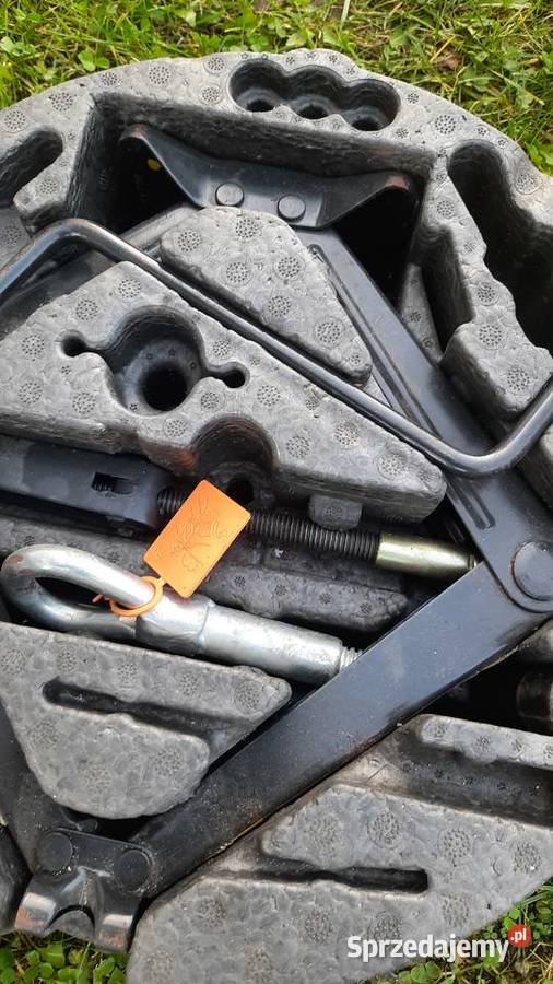 Kompket wkladu Kola zapasowego steropian lewarek sprzedam