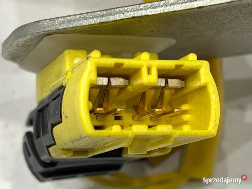 PAS BEZPIECZEŃSTWA PRAWY PRZÓD AUDI A7 4G 1018