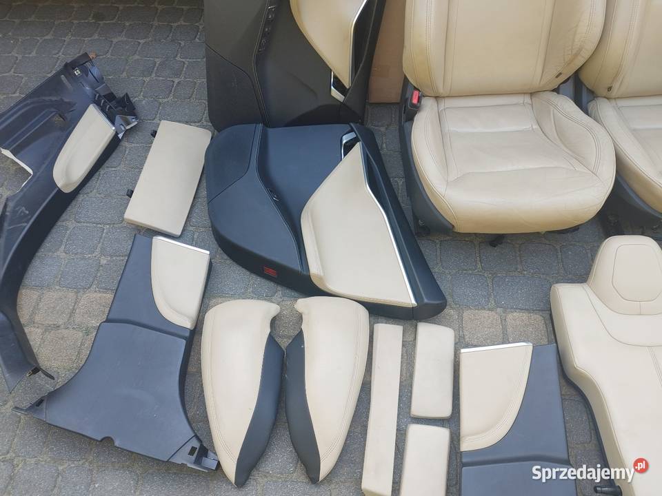 Tesla S kremowa tapicerka całość osobno Tapicerki samochodowe Gdynia