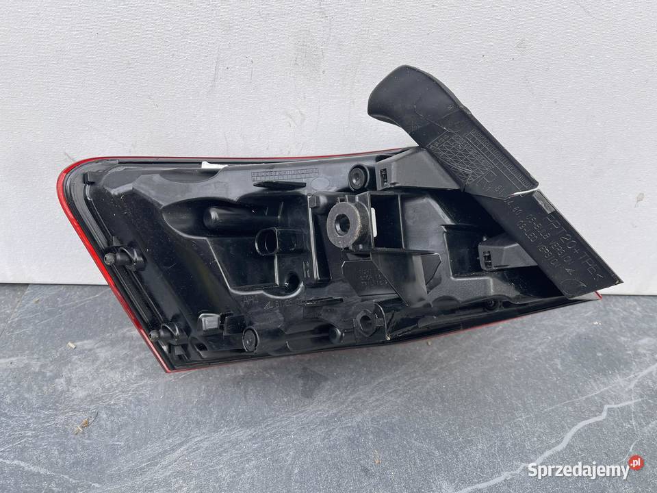 AUDI A3 8V PRAWA LAMPA TYŁ LED