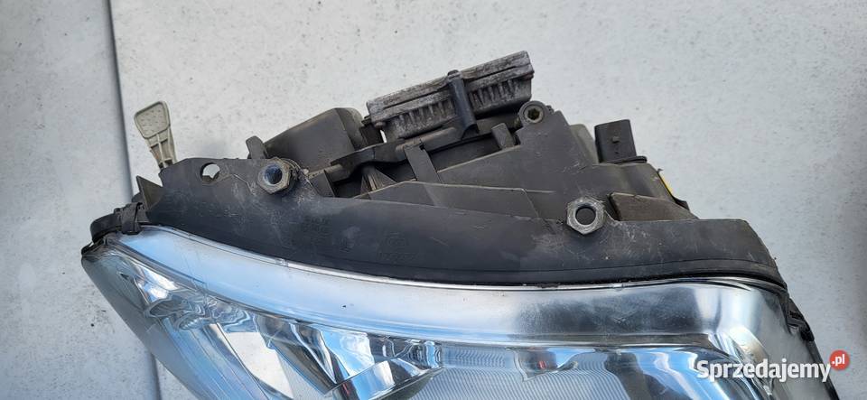 Lampa sharan Marczyce