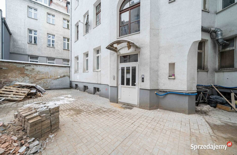 Na sprzedaż lokal usługowy centrum Poznania 30.8m2 Poznań