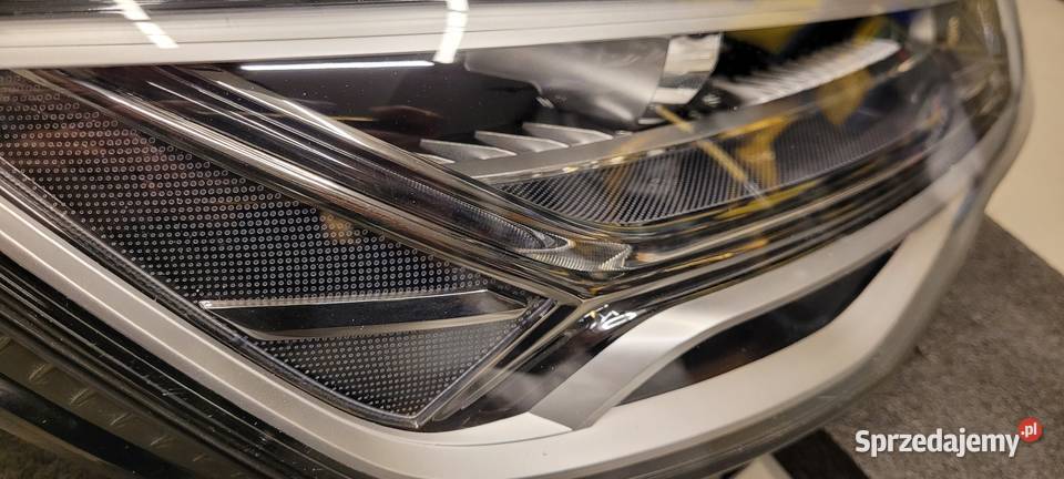 Lampa przednia prawa Audi A6 C7 2015 matrix led Pęcice sprzedam