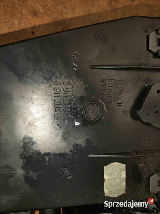 Kratka centralna nawiewu deski rozdzielczej BM Poręba