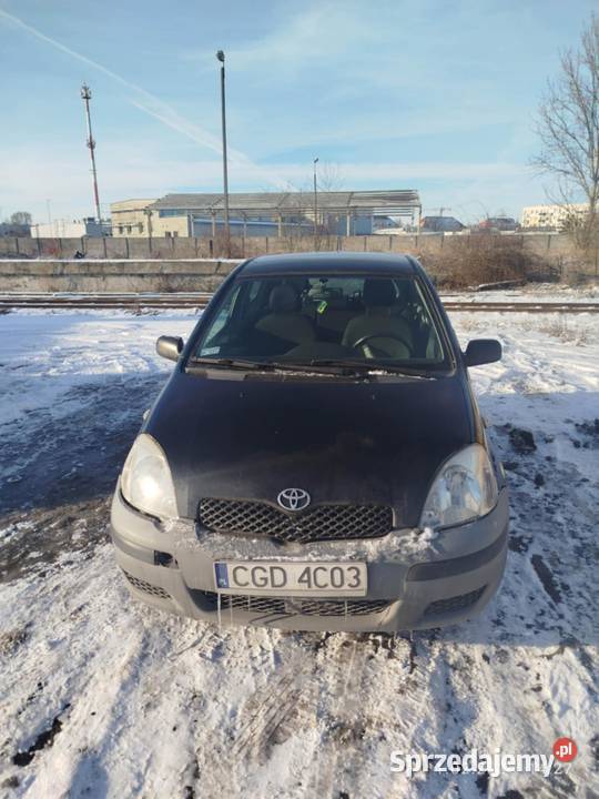 Toyota Yaris Czarne sprzedam