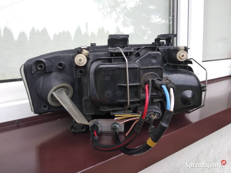 Audi A6 C5 LIFT lampy przednie reflektory xenon osobowe Sieradz sprzedam