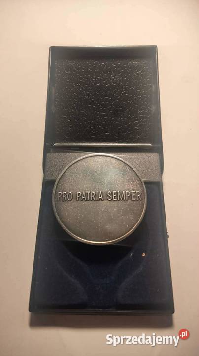 Medal wyższej szkoły oficerskiej sił Krosno