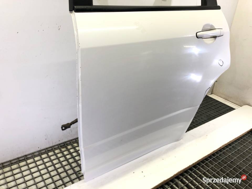 DRZWI LEWY TYŁ MITSUBISHI OUTLANDER I SUV 0108 sprzedam