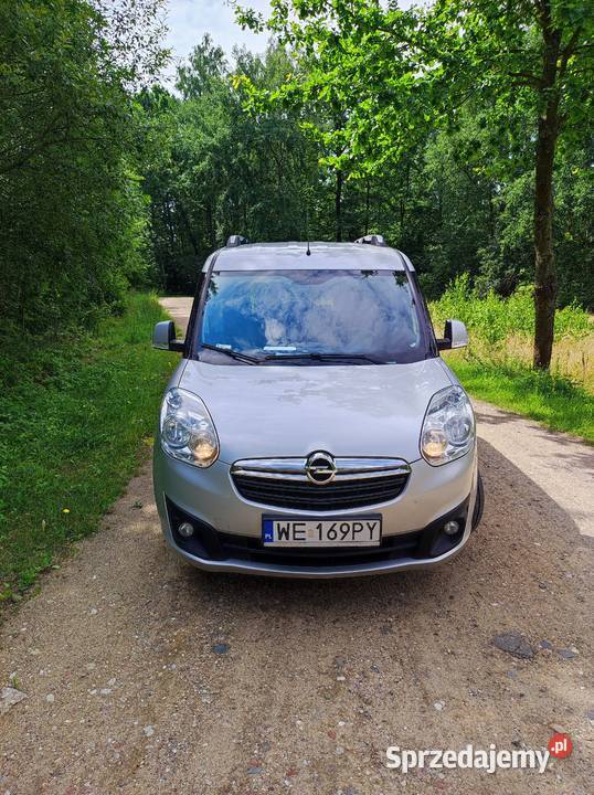 Opel Combo 16 CDTI 2017 r Salon kupiony w polskim salonie Świercze