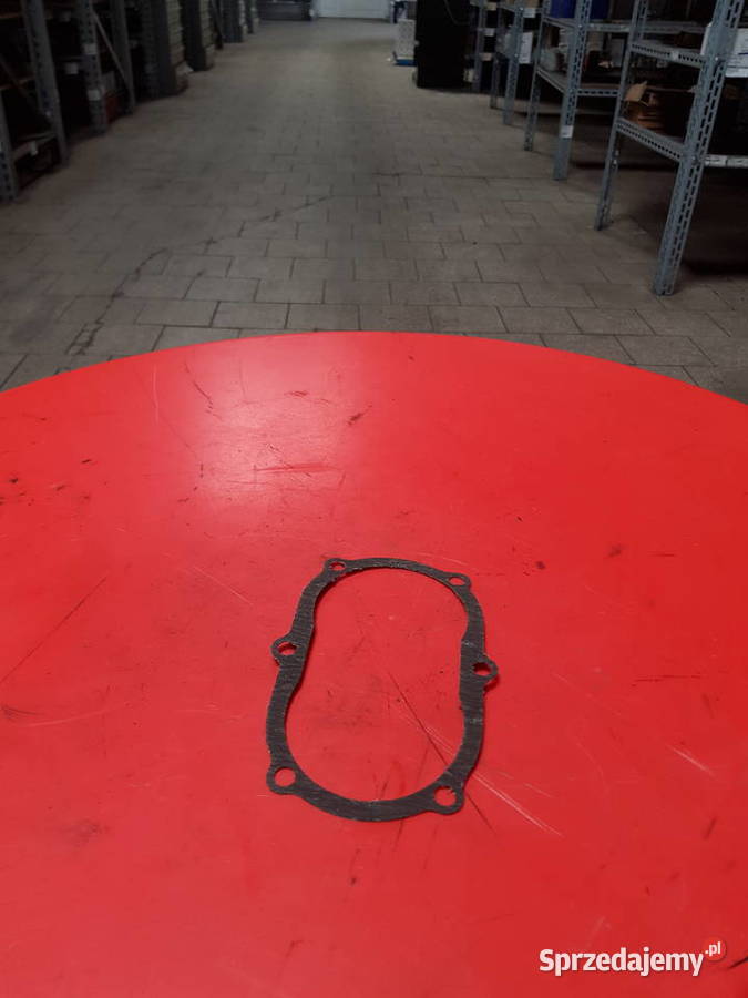 USZCZELKA URSUS C360 Części i osprzęt rolniczy Sulechów sprzedam
