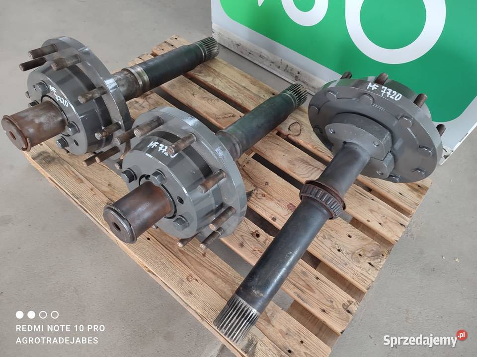 Wał piasta tylnej osi 72607606 Massey Ferguson