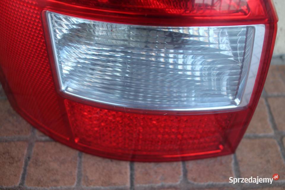 LAMPA LEWY TYŁ TYLNA AUDI A4 B6 KOMBI