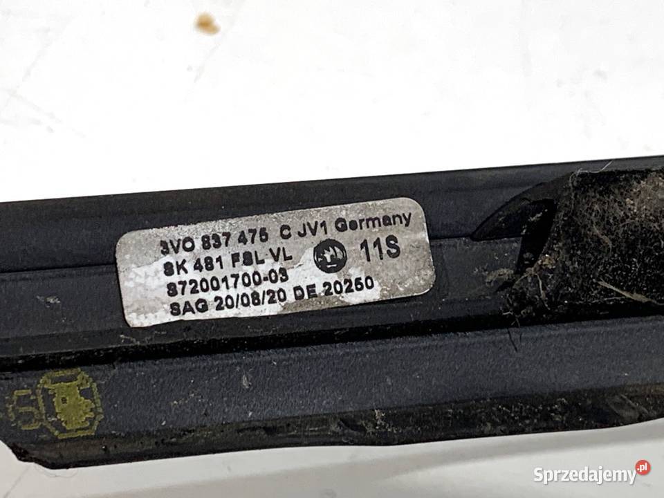 LISTWA ZGARNIAJĄCA PRZÓD LEWY SKODA SUPERB III Listwy podkarpackie sprzedam