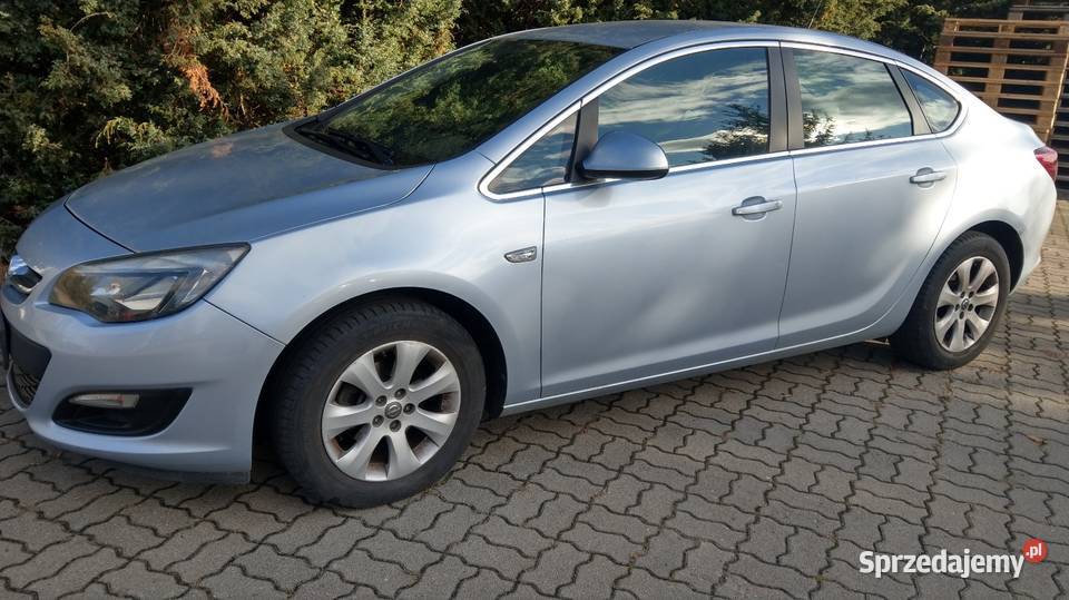 Opel Astra j 14T 2018 salon Polska 1 właściciel isofix