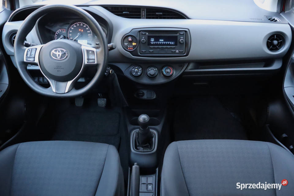 Toyota Yaris 10 VVTi czerwony Zabrze sprzedam