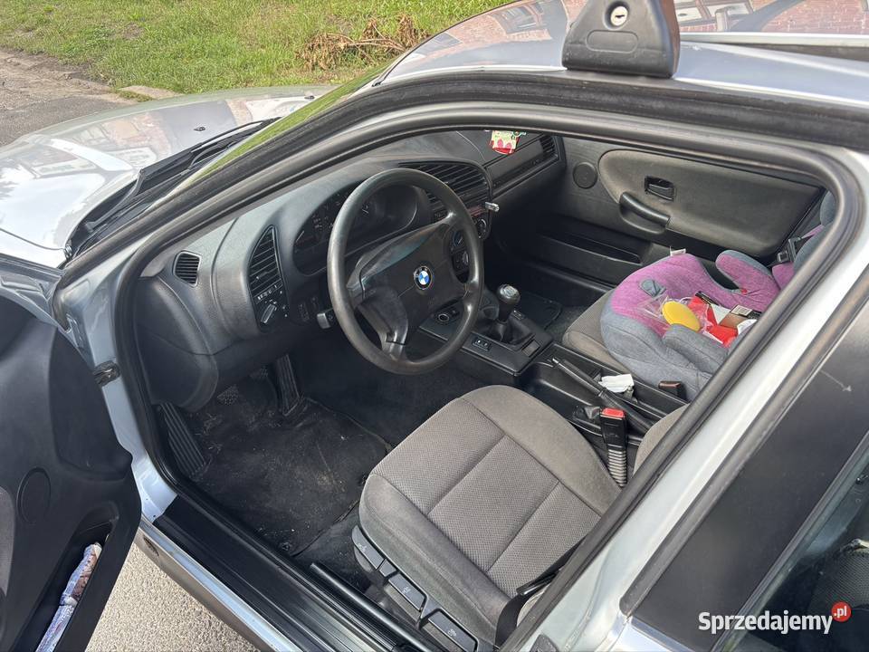 Bmw E36 318i sedan gaz łódzkie Konstantynów Łódzki sprzedam