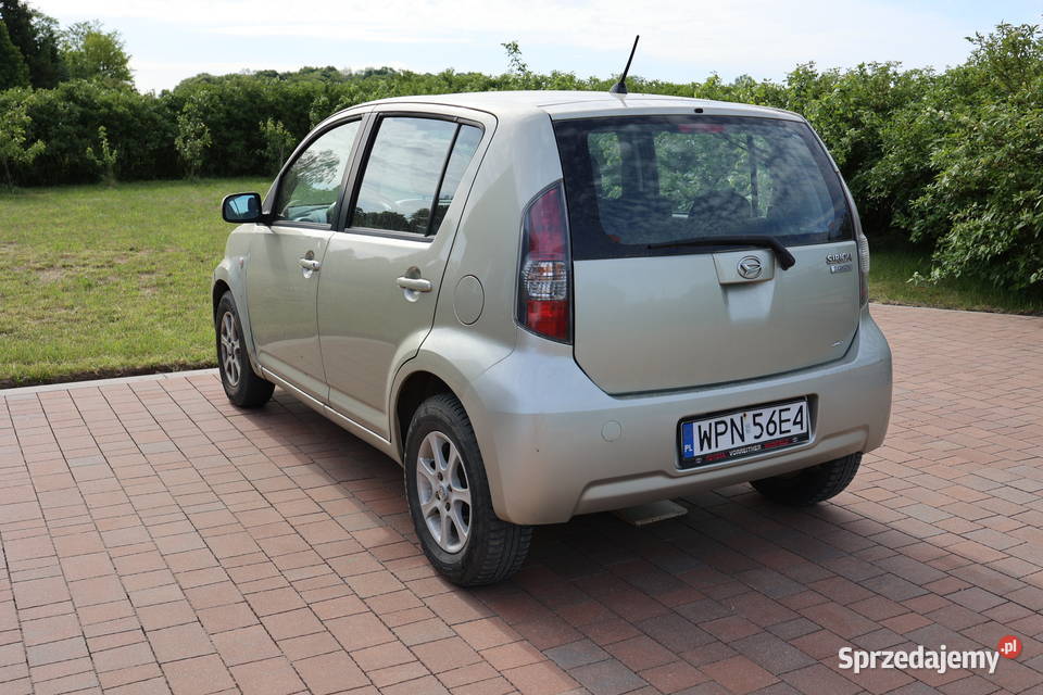 Sirion 4wd automat 13 Subaru Justy uszkodzony sprzedam