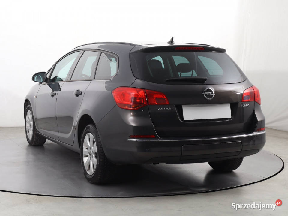 Opel Astra 14 T radio