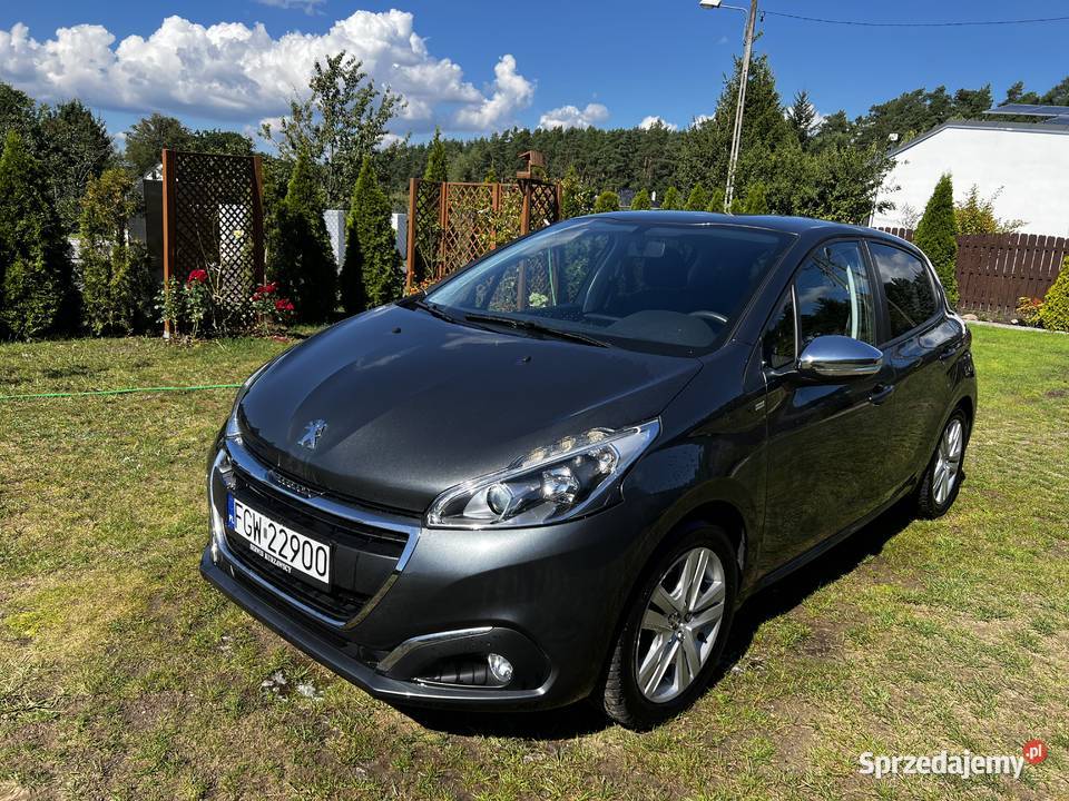 Peugeot 208 12 benzyna radio sprzedam