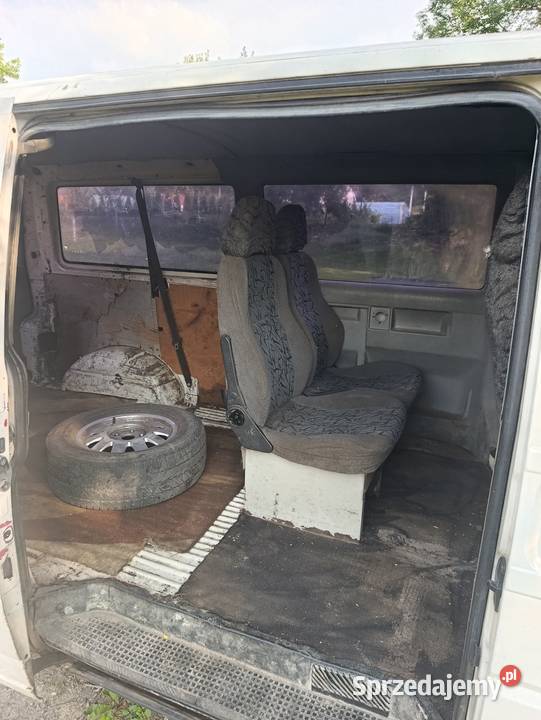 Sprzedam T4 Caravela 1996