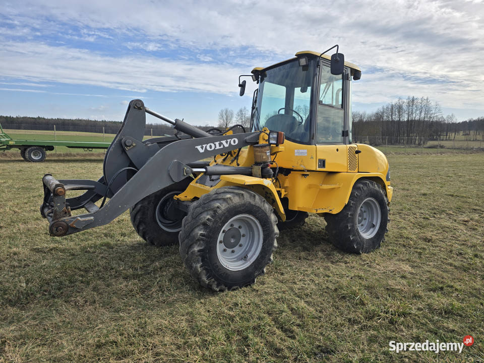 Ładowarka kołowa VOLVO L35 4x4 6 t Rok produkcji 2003 warmińsko-mazurskie