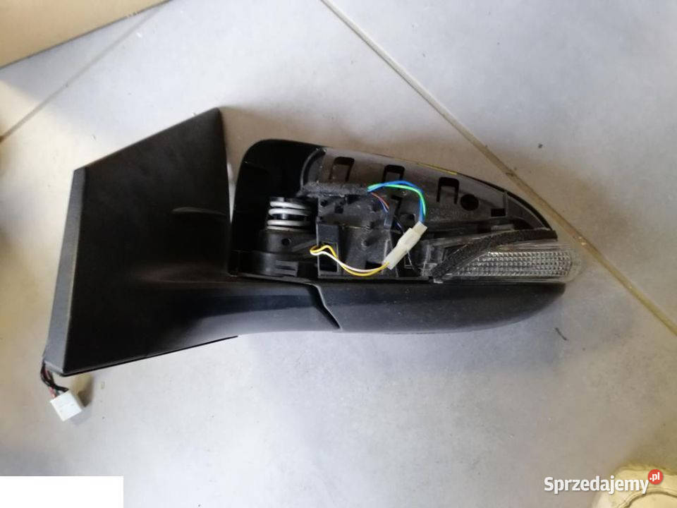TOYOTA AURIS II 9 PIN LUSTERKO LEWA STRONA osobowe