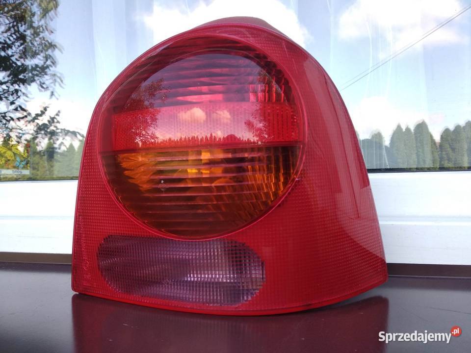 Renault Twingo I 1 FL LIFT lampa tył tylna prawa