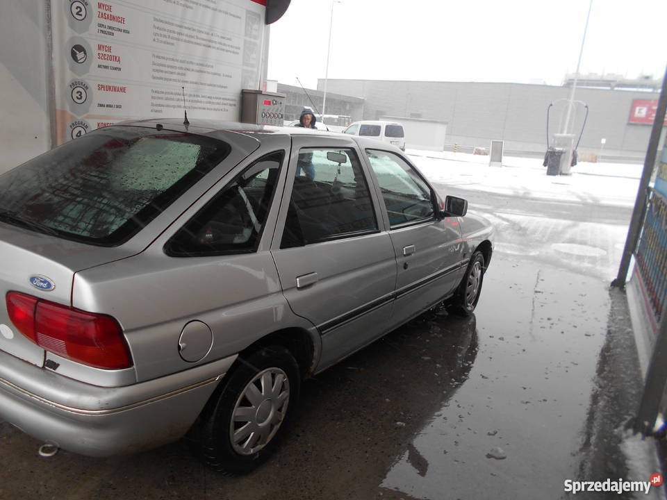 escort 14 16v benzyna Kielce
