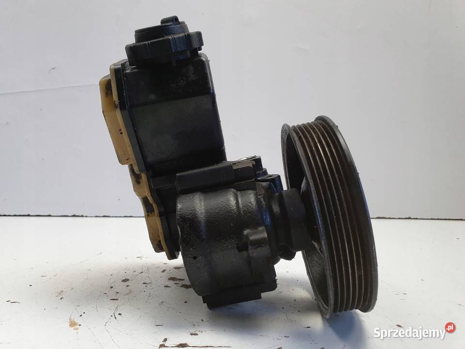 Opel Vectra B 18 16V POMPA WSPOMAGANIA 90495957 Rudka