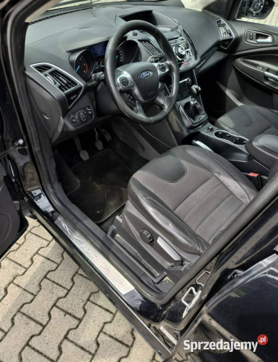 Ford Kuga titanium 20 tdci 140 6biegów sony