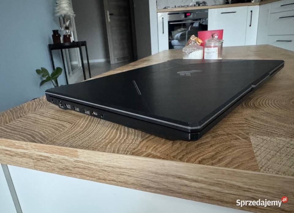 Laptop Asus TUF GAMING F17 FX706HCB