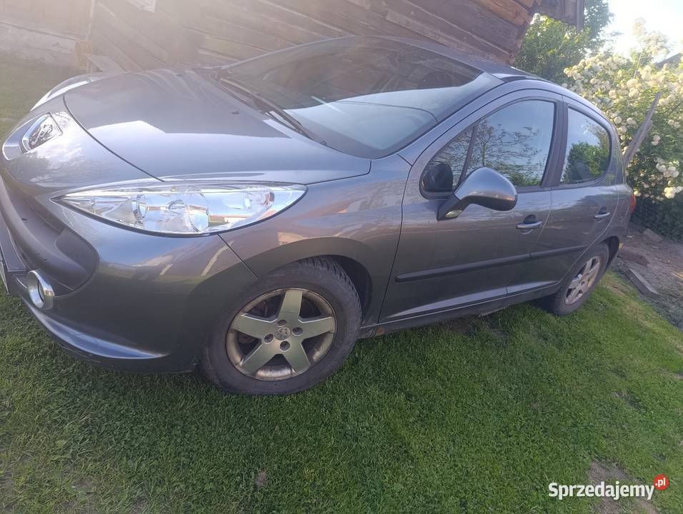 Peugeot 207 nieuszkodzony