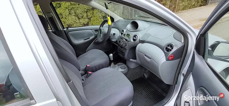 Toyota Yaris 2001r 10 VVTi Klimatyzacja Yaris Jasło