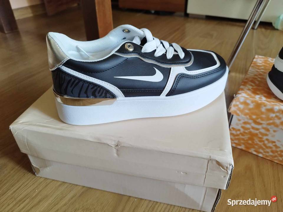 Buty sportowe Obuwie sportowe Koło