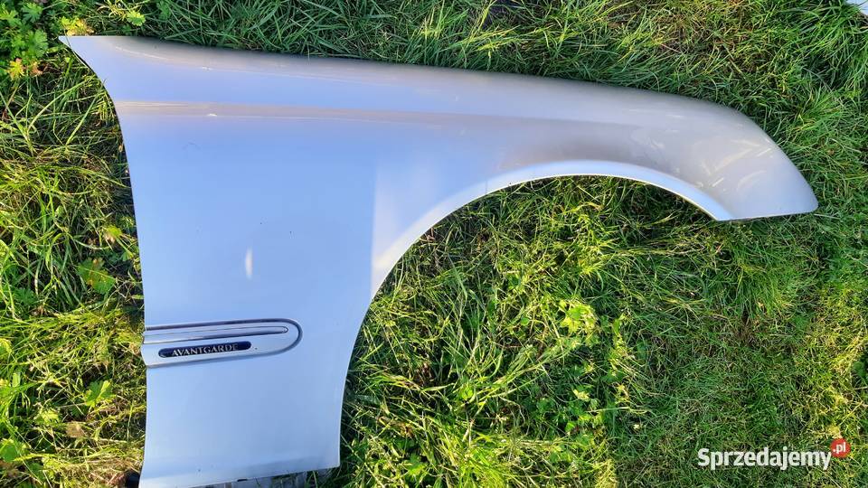 błotnik prawy przód mercedes c w203 lak 744 osobowe