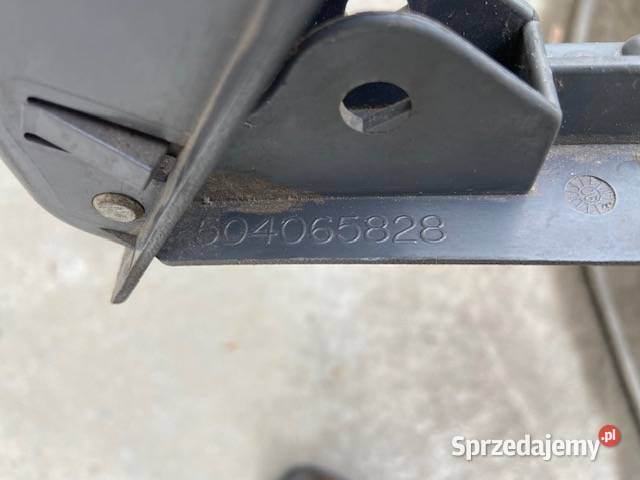 Klamka Schowka Kabiny Iveco 504065828 Stralis Maszewo sprzedam