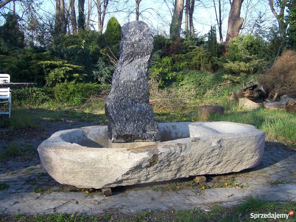 fontanna kamienna Strzelin