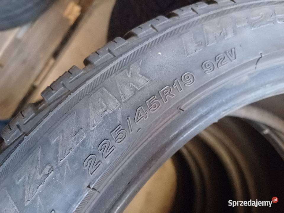 Opony zimowe 19 BRIDGESTONE 22545 R19 zima Opony Lubin