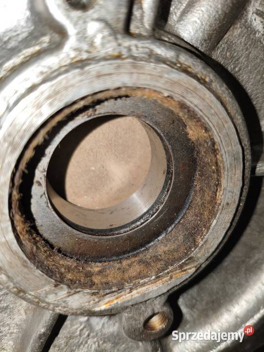 Tylna podpora wału korbowego silnika K750 M72 Leszno sprzedam