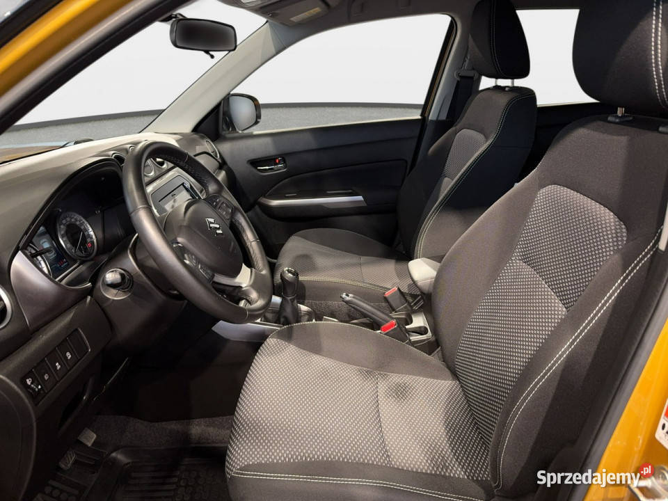 Suzuki Vitara 10 111 M5 2019 r salon I tempomat Myślenice