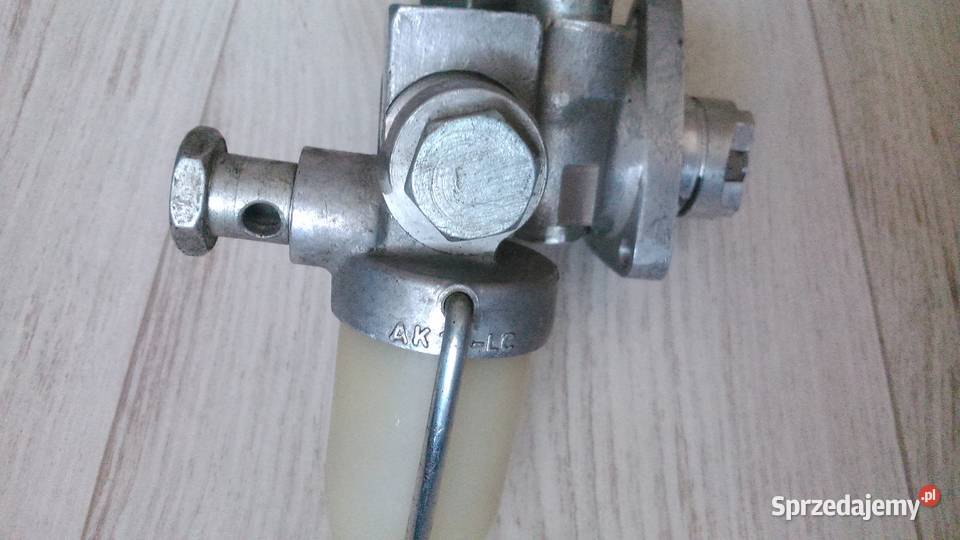 Nowa oryginał pompa pompka zasilająca Ursus C330 Sieradz