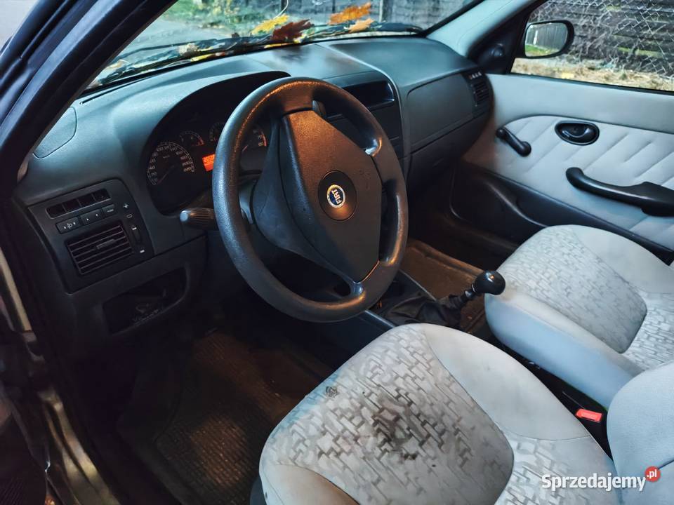 Fiat Albea Samochody osobowe Czosnów