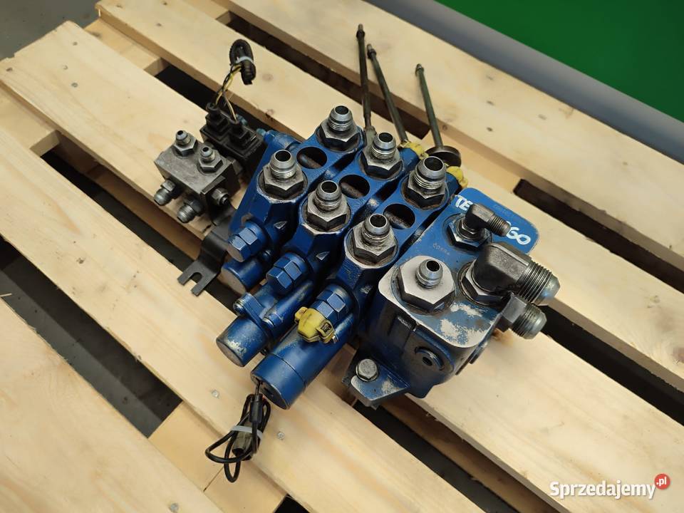 Rozdzielacz hydrauliczny 6109210M91 Rexroth Wilkowo sprzedam