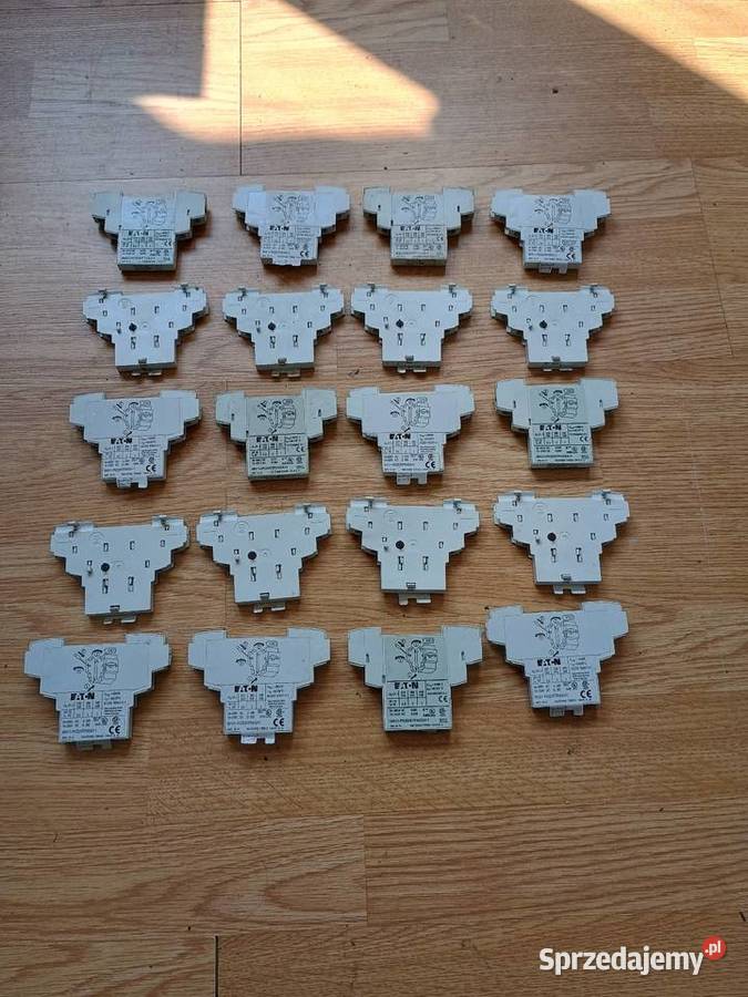 Styk pomocniczy montaż boczny