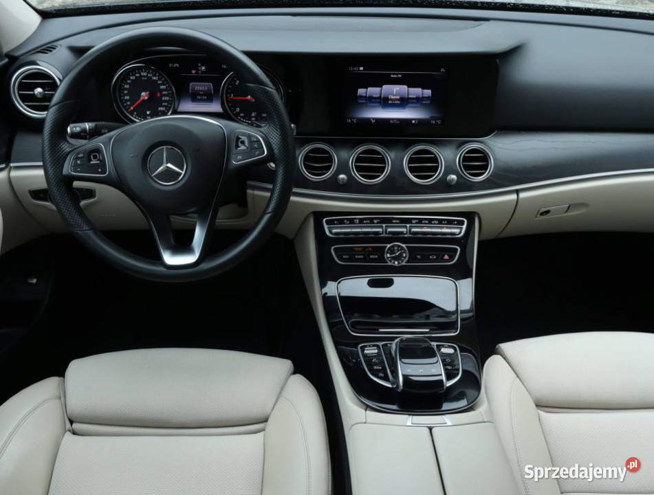Mercedes E E 220 d światła przeciwmgielne Piaseczno