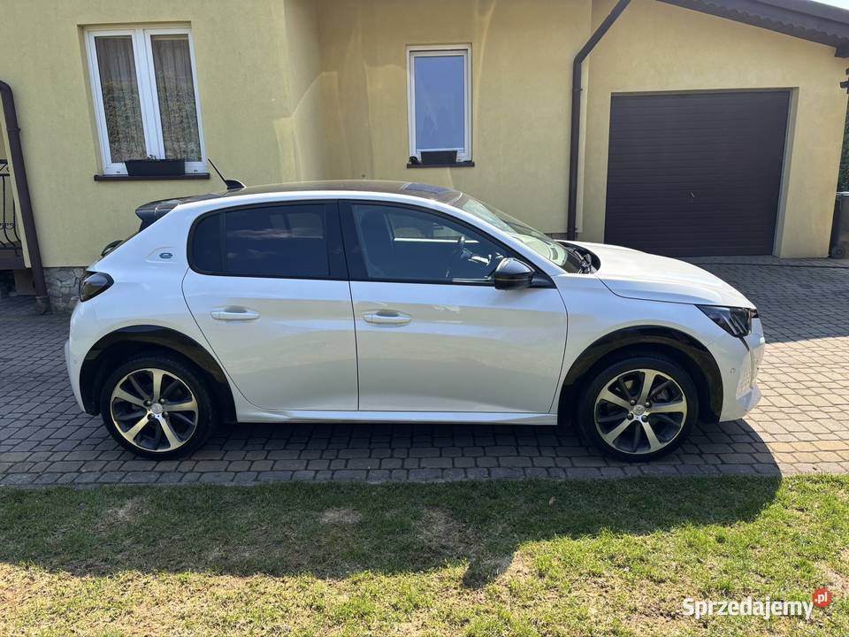 Peugeot e208 2022 54000 Kunice sprzedam