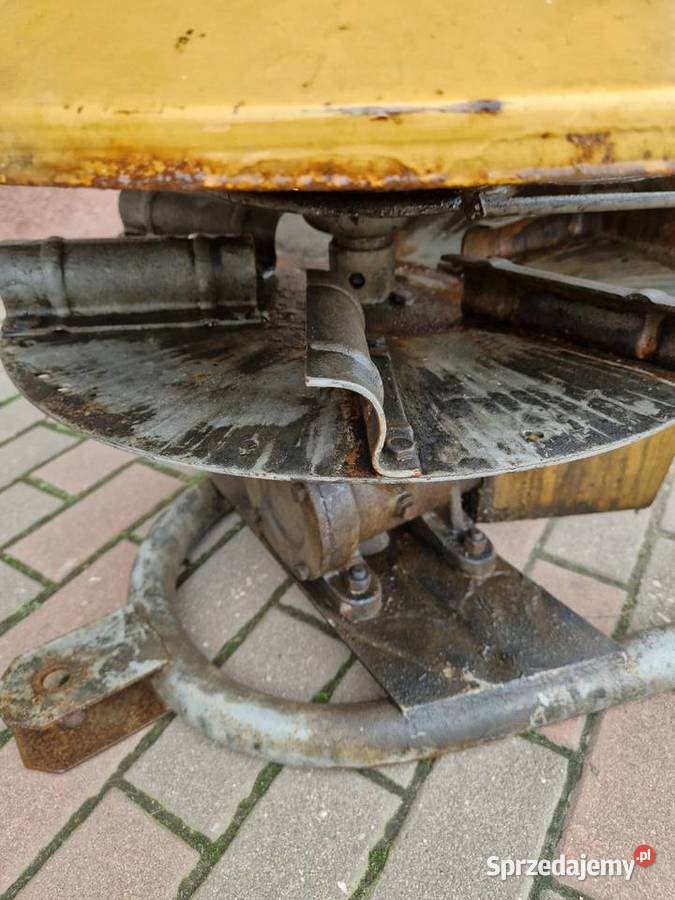 Rozsiewacz Nawozu Agromet Brzeg N012 Lejek mazowieckie Żelechów
