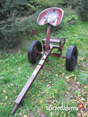 Ciągnik rolniczy DZIK 2 z oprzyrządowaniem